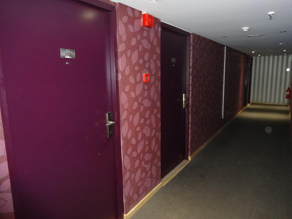 The Purple Leaf Hotels Haydarabad Dış mekan fotoğraf